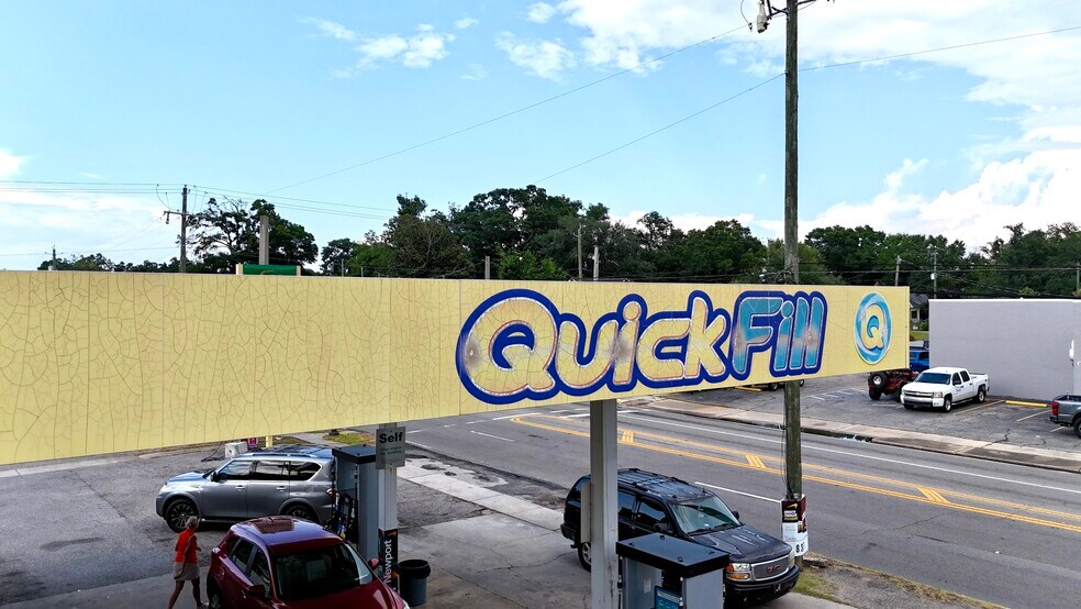 More Photos Of 2015 9th Ave, Pensacola Convenience Store For Sale