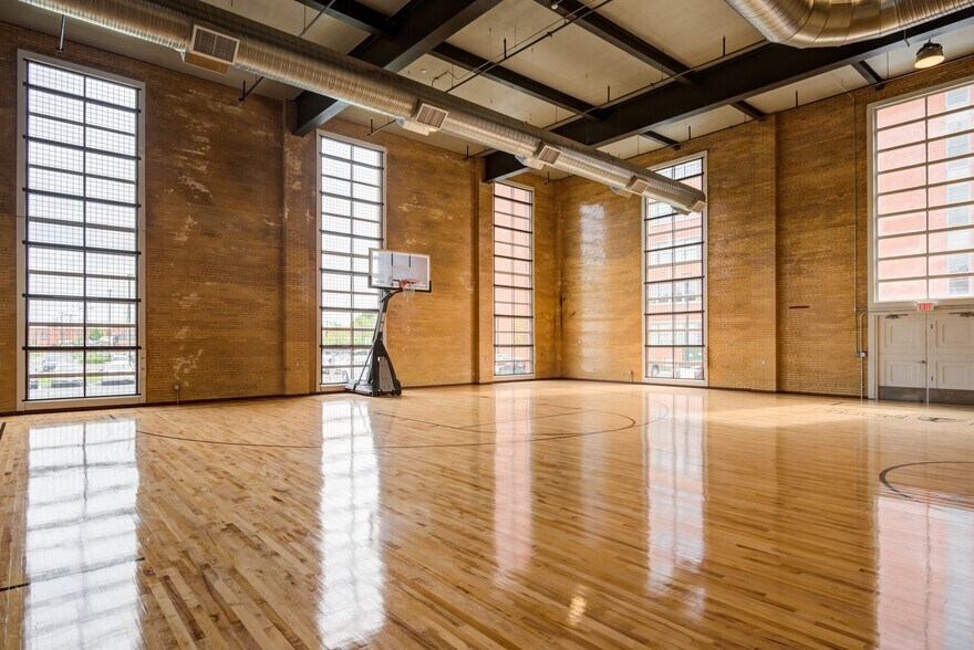 More Photos Of 1100 Richmond Hwy, Richmond Apartments For Sale