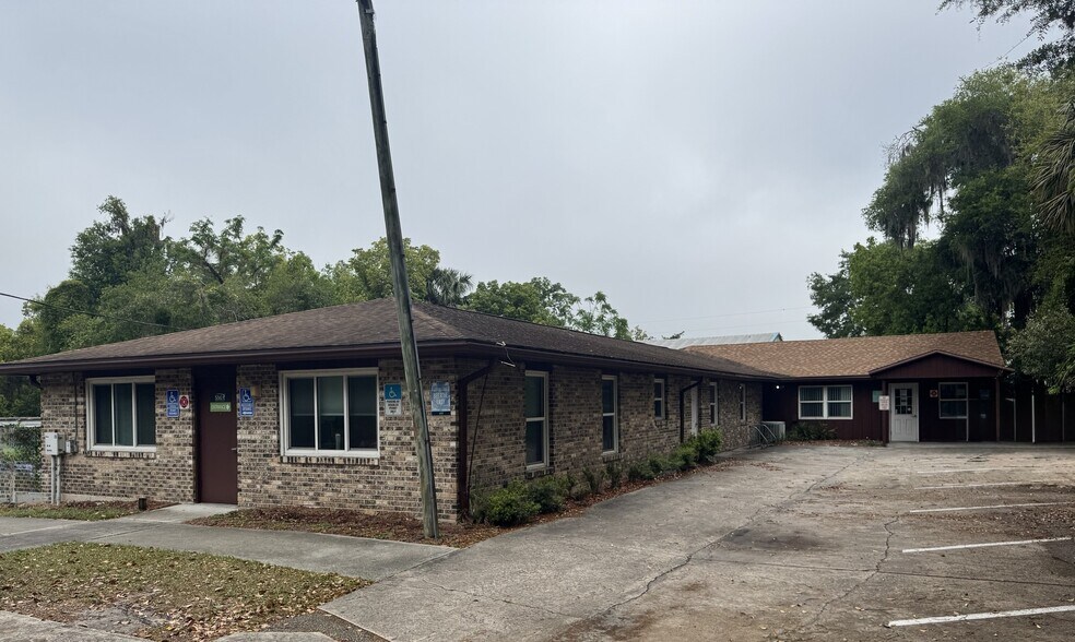 Primary Photo Of 105 W Calvin St, Deland Office For Sale