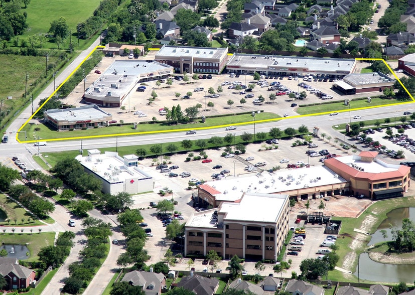 More Photos Of 9330 W Broadway St, Pearland Unknown For Lease