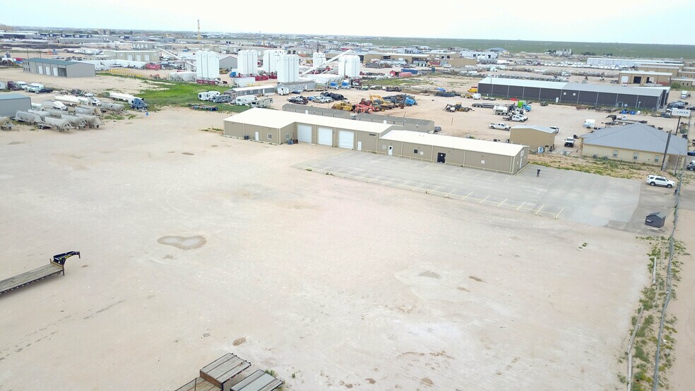 More Photos Of 10503 W County Rd 72, Midland Warehouse For Lease