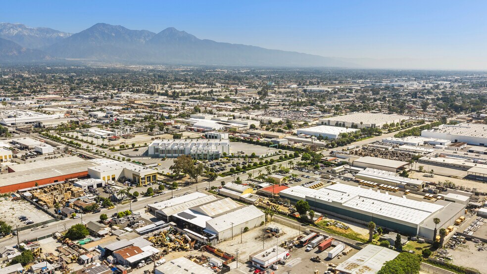 More Photos Of 1260-1280 E 9th St, Pomona Manufacturing For Sale