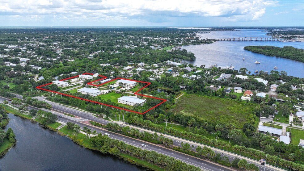 More Photos Of 604 SW 35th St, Palm City Apartments For Sale