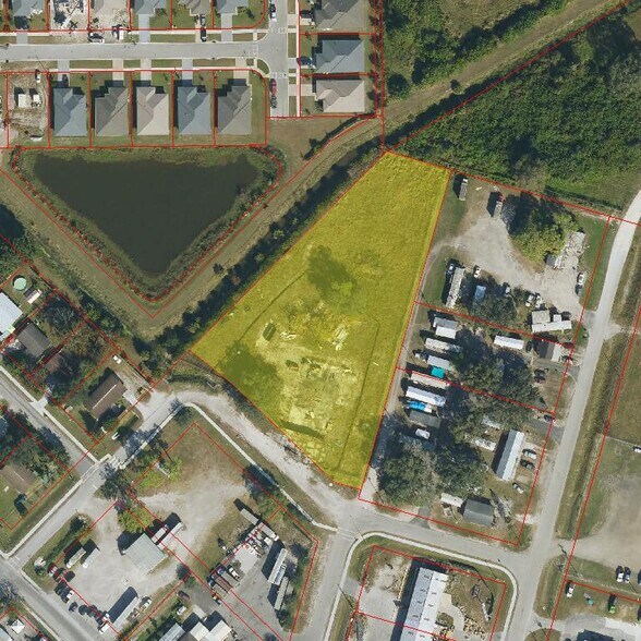 Primary Photo Of 106 Dixie Ave E, Immokalee Auto Salvage Facility For Sale