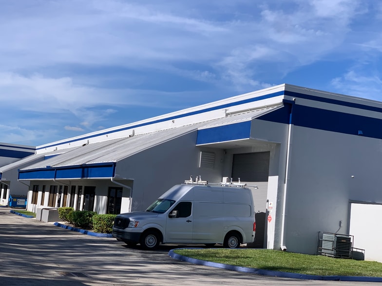 More Photos Of 4800 SW 51st St, Davie Unknown For Lease