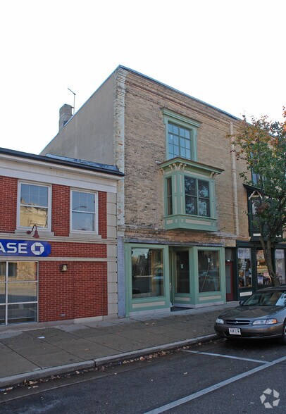More Photos Of 169-173 E Chestnut St, Burlington Storefront Retail Residential For Sale