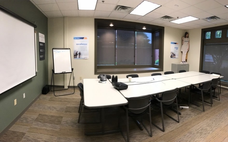 More Photos Of 2142 -2160 W Chesterfield Blvd, Springfield Storefront Retail Office For Lease