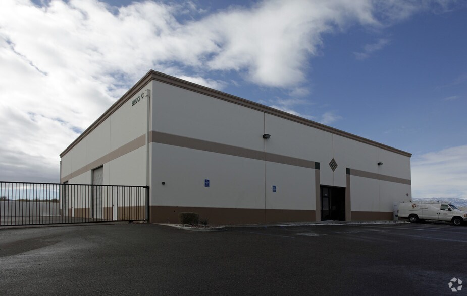 Primary Photo Of 12221 Poplar St, Hesperia Warehouse For Lease
