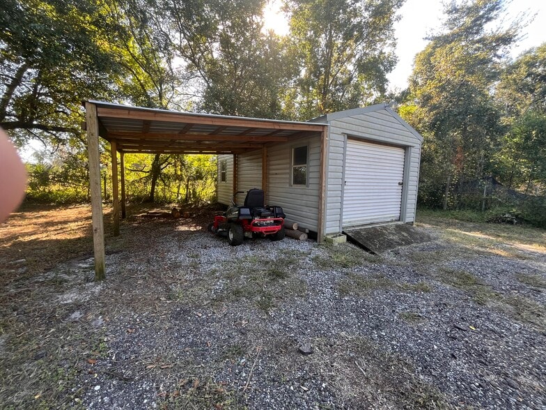 More Photos Of 230 S Center St, Pierson Apartments For Sale