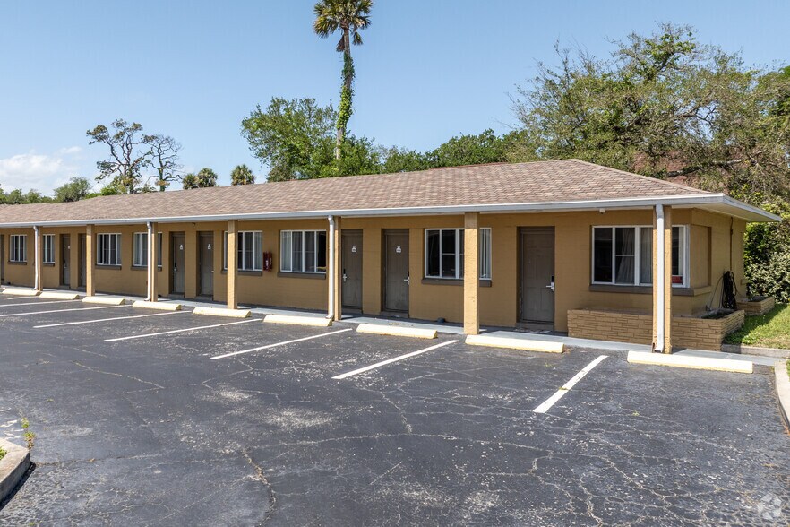 More Photos Of 640 S Ridgewood Ave, Daytona Beach Hotel For Sale