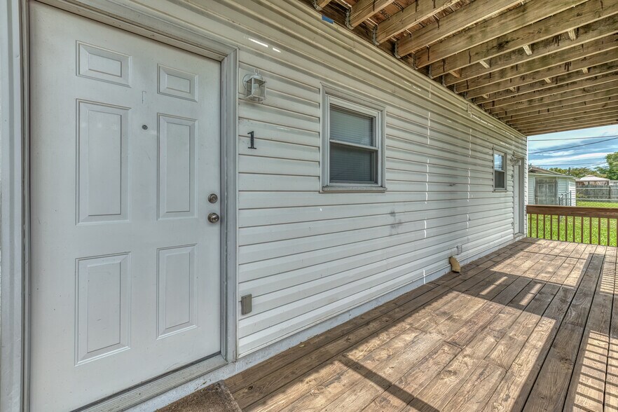 More Photos Of 1300 Holyoke St, Kingsport Apartments For Sale