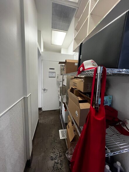 More Photos Of 119-131 Broadway, Santa Monica Office For Lease