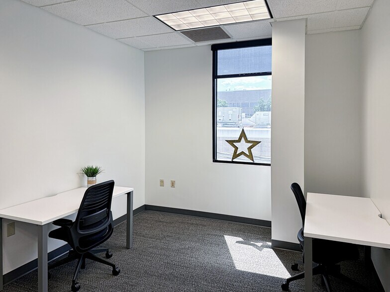 More Photos Of 1 Music Cir N, Nashville Coworking Space