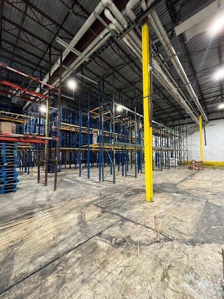 More Photos Of 1301 NW 89th Ct, Doral Warehouse For Lease