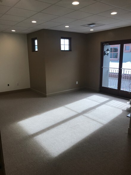 More Photos Of 9060 Double Diamond Pkwy, Reno Office For Lease