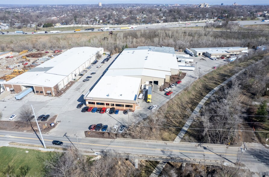 More Photos Of 4520-4524 F St, Omaha Warehouse For Lease
