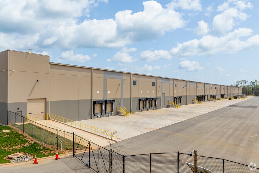 More Photos Of 525 Scalybark Rd, Gastonia Warehouse For Lease