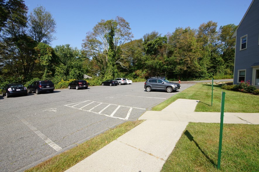 More Photos Of 16 Asylum St, Milford Medical For Lease