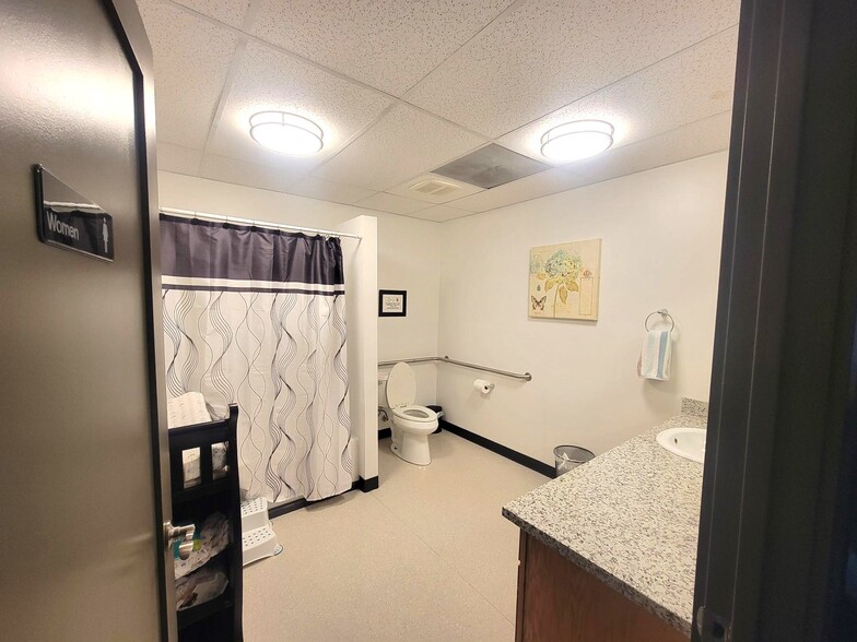 More Photos Of 1611 S Geiger Blvd, Spokane Industrial For Sale