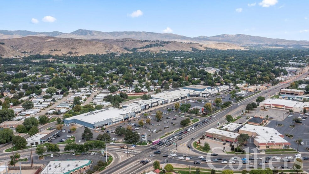 More Photos Of 6906-7158 W State St, Boise Unknown For Lease