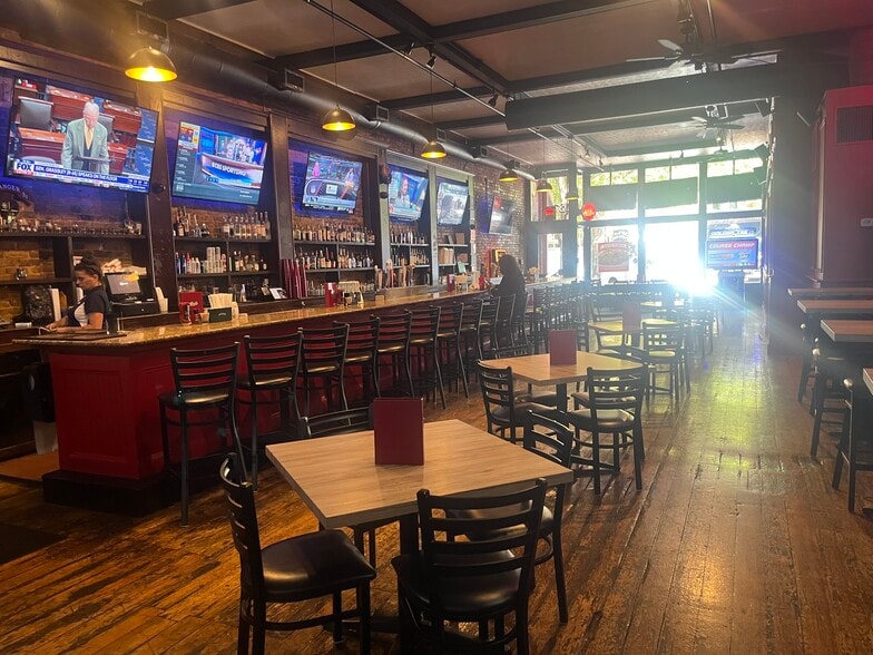 More Photos Of 1037 Broadway Ave, Columbus Storefront For Sale