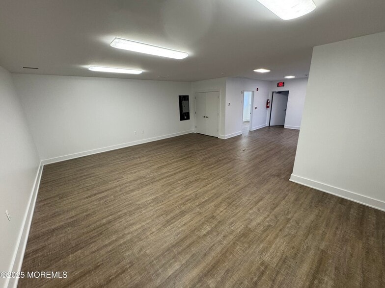 More Photos Of 38 Church St, Little Silver Medical For Lease