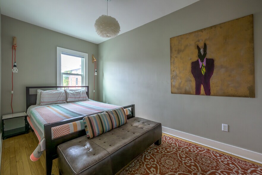 More Photos Of 705 Warren St, Hudson Storefront Retail Residential For Sale
