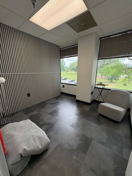 More Photos Of 7610 Carroll Ave, Takoma Park Medical For Sale