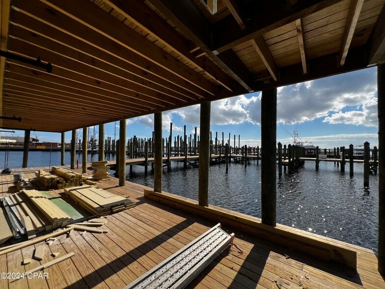 More Photos Of 5300 Highway 98 Hwy, Panama City Restaurant For Lease