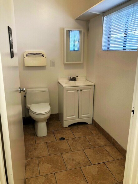 More Photos Of 4515 Van Nuys Blvd, Sherman Oaks Office For Lease