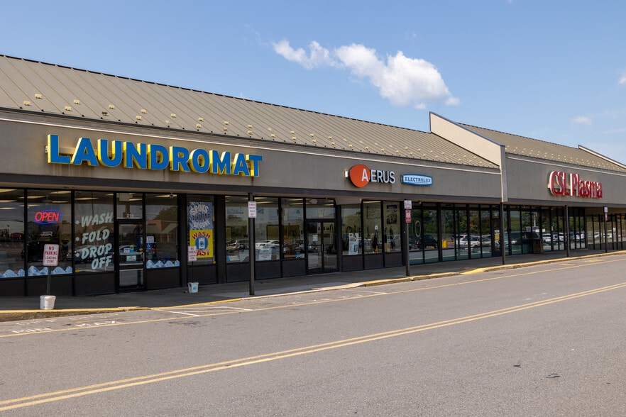 More Photos Of 1-400 E End Ctr, Wilkes Barre Unknown For Lease