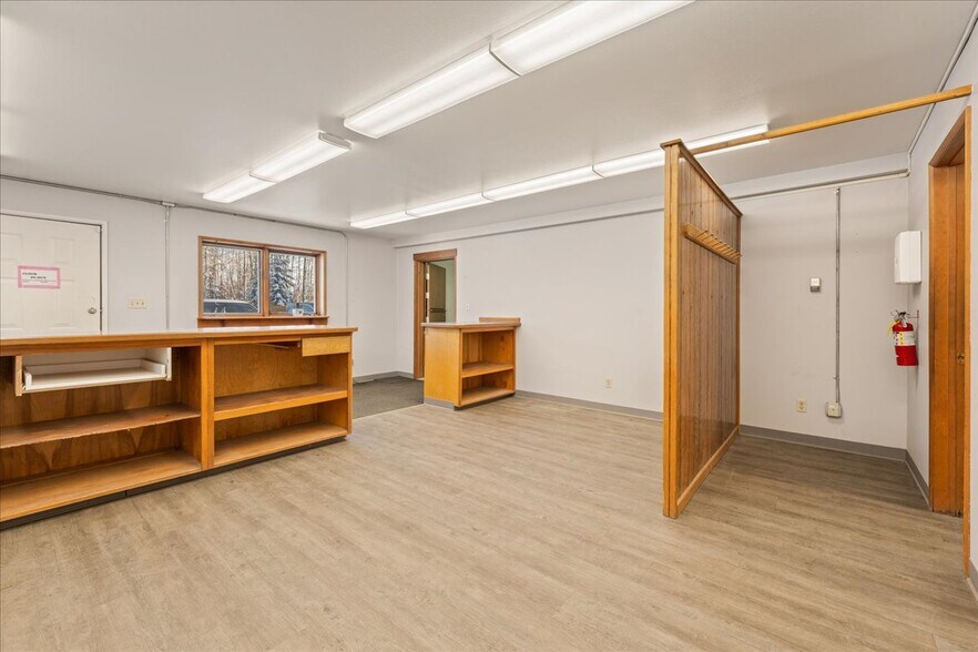 More Photos Of 1995 Badger Rd, North Pole Industrial For Lease