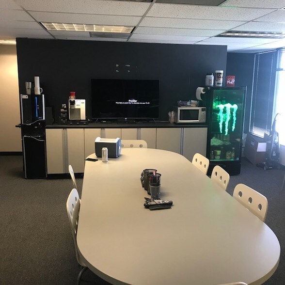 More Photos Of 3700 N Industry Ave, Lakewood Research And Development For Lease