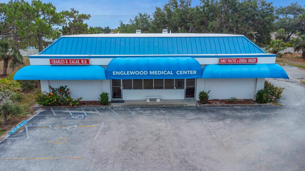 More Photos Of 655 N Indiana Ave, Englewood Medical For Sale