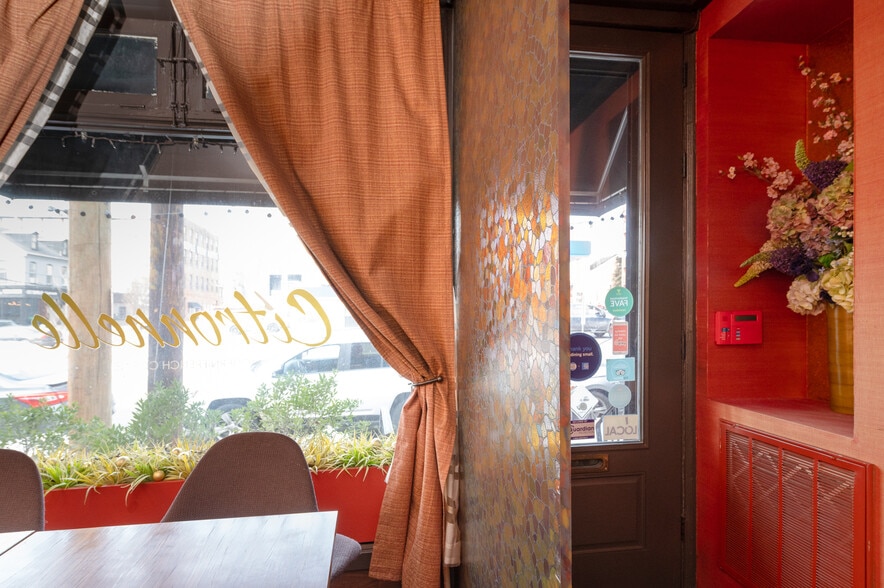 More Photos Of 110 W Orange St, Lancaster Storefront Retail Residential For Sale