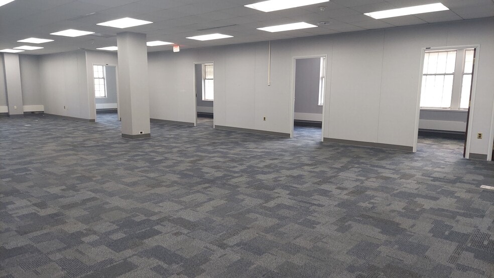 More Photos Of 4242 Carlisle Pike, Camp Hill Office For Lease