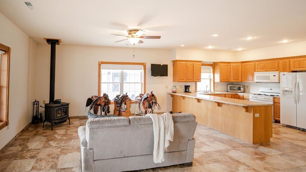 More Photos Of 352 MO-245, Dadeville Horse Stables For Sale