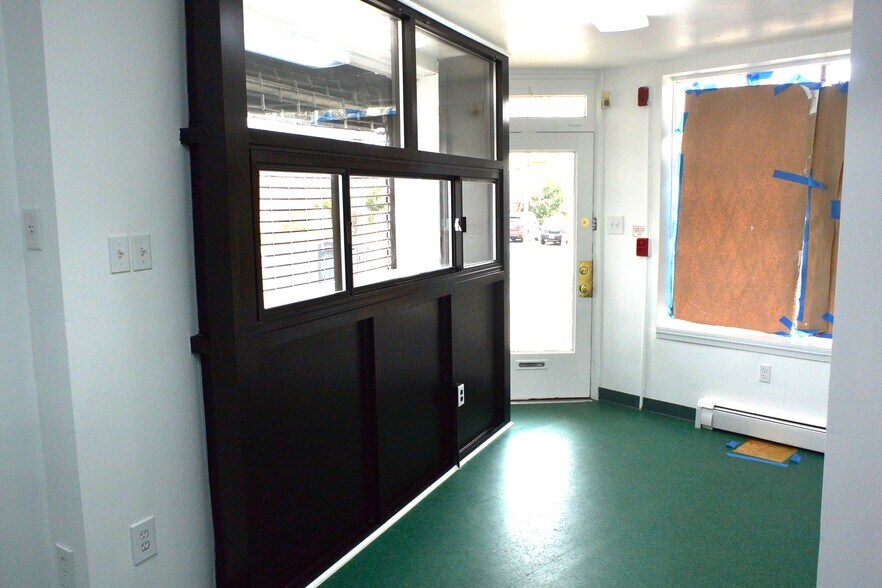 More Photos Of 7401 Woodbine Ave, Philadelphia Storefront Retail Residential For Lease