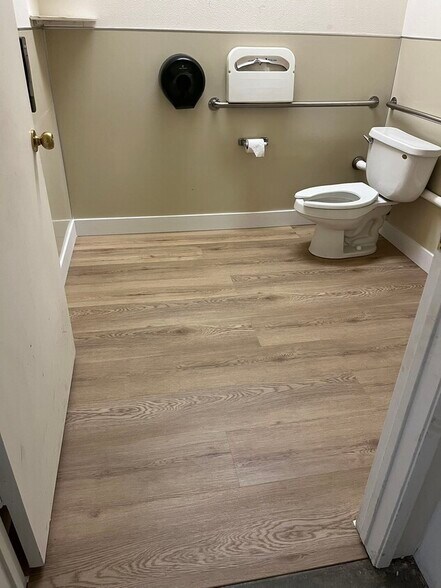 More Photos Of 919 S Fremont Ave, Alhambra Warehouse For Sale