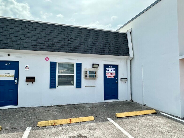 Primary Photo Of 630-672 NE 40th Ct, Oakland Park Warehouse For Lease