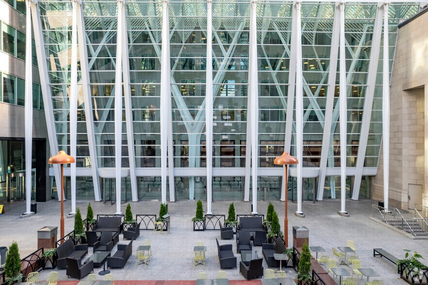 More Photos Of 181 Bay St, Toronto Office For Lease