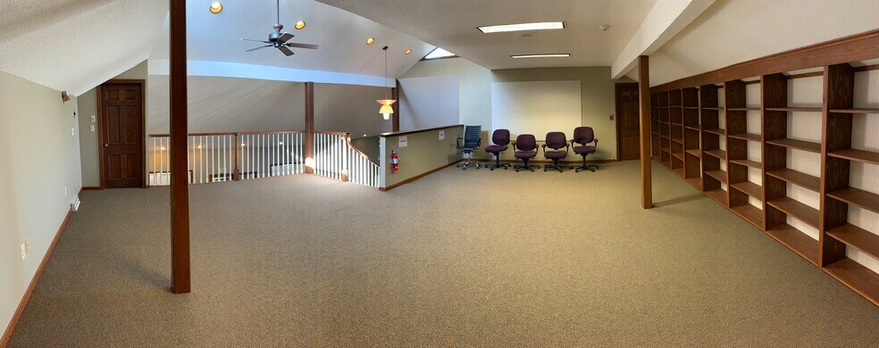 More Photos Of 88 Hopmeadow St, Weatogue Medical For Lease