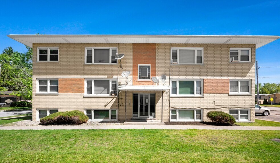 More Photos Of , Lansing Multifamily For Sale