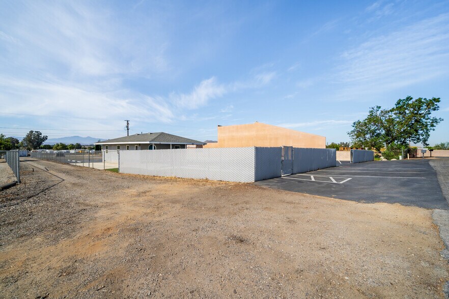 More Photos Of 6315 Pedley Rd, Riverside Land For Sale