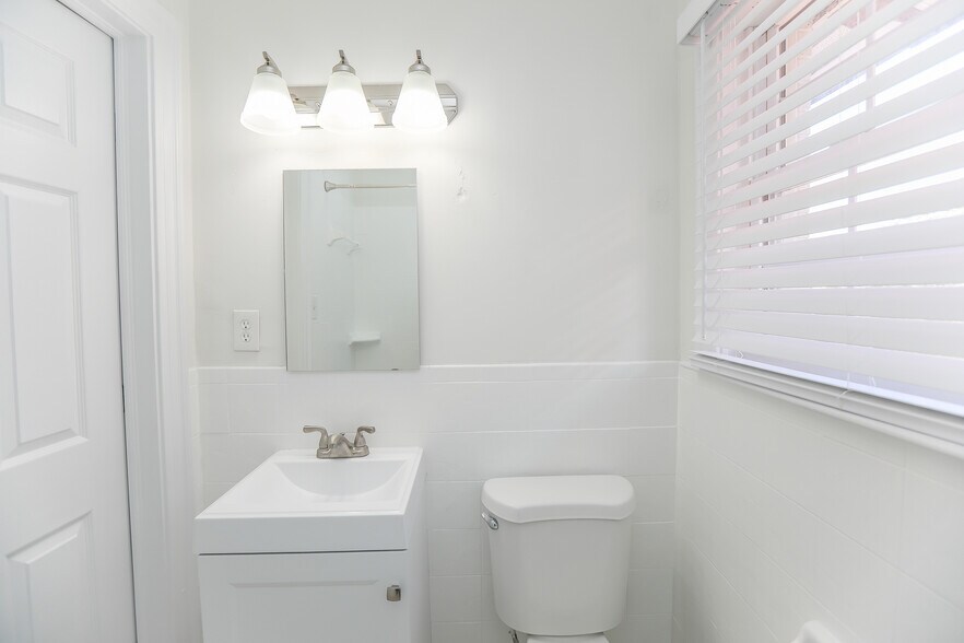 More Photos Of 831 W Ocean View Ave, Norfolk Apartments For Sale