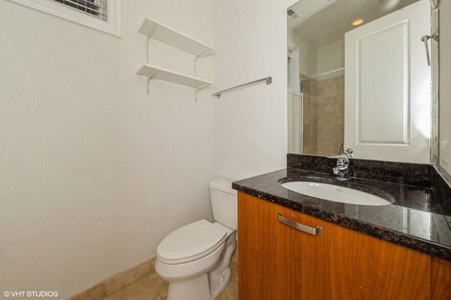 More Photos Of 4012 S Indiana Ave, Chicago Apartments For Sale