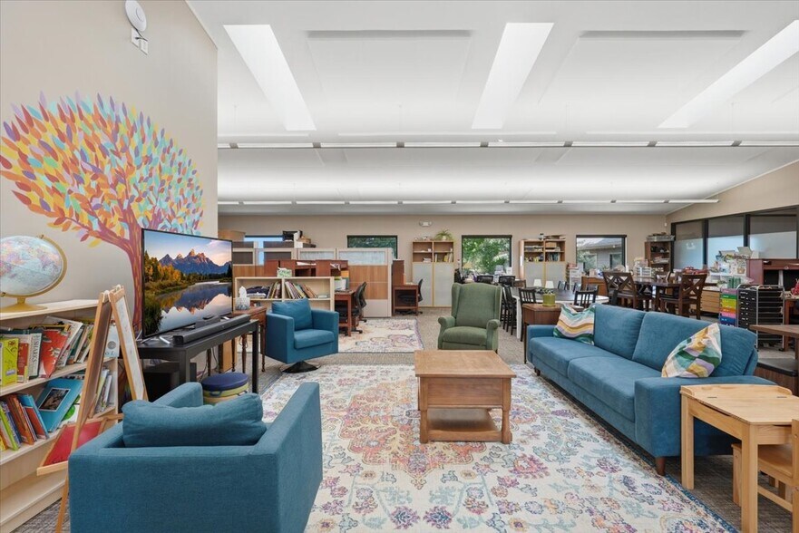 More Photos Of 2321 Jack Breault Dr, Hudson Office For Sale