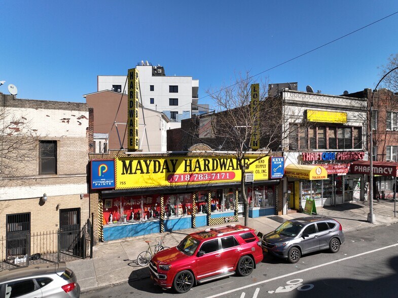 More Photos Of 755 Washington Ave, Brooklyn Service For Sale