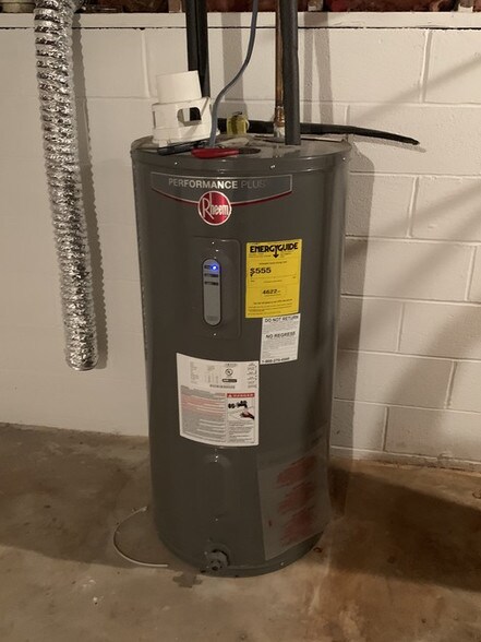 More Photos Of 5405 Village Ct, Adamstown Specialty For Sale