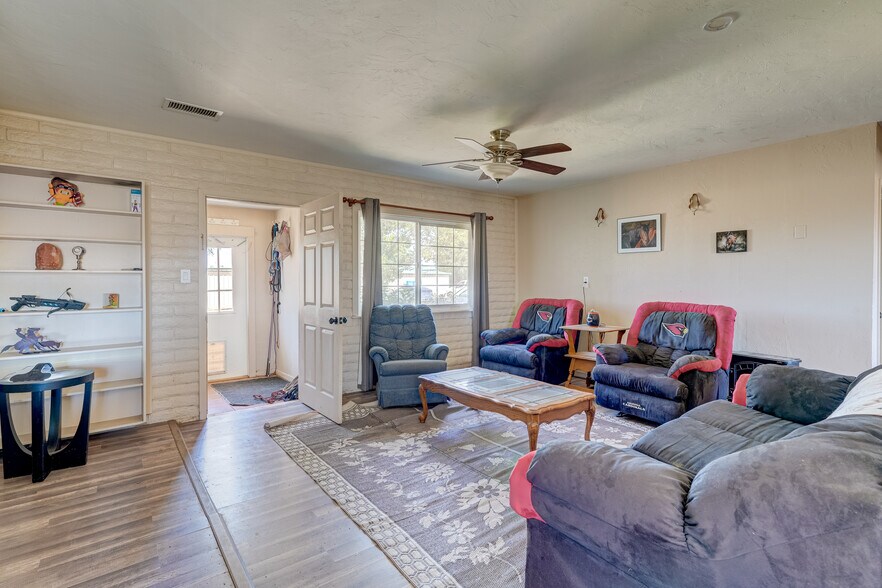 More Photos Of 7950 N Coyote Springs Rd, Prescott Valley Horse Stables For Sale